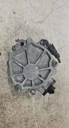 Peugeot Partner Vacuum pump 9804021880