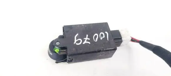 KIA Sportage Headlight level height control switch