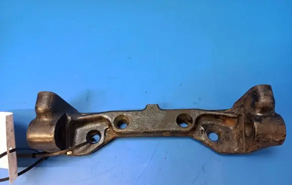 Jaguar XJS Rear differential/diff mount bracket C20480F