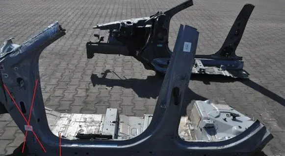 Ford Kuga III Side car body part 
