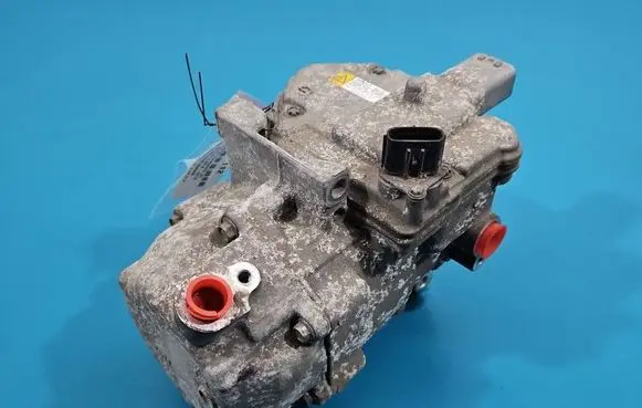 Toyota Auris E180 Air conditioning (A/C) compressor (pump) 042200-1330 IMPRK1541112