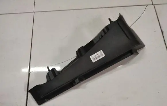 Skoda Octavia Mk2 (1Z) Other interior part 1Z5867761C