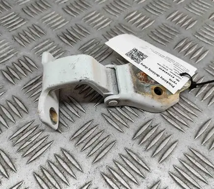Iveco Daily 6th gen Front door upper hinge 504131917
