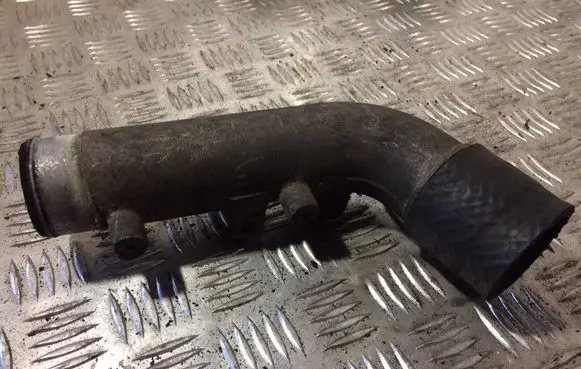 Mazda 626 Intercooler hose/pipe