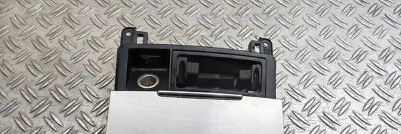 Audi Q7 4L Ashtray (front) 4L0857951