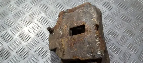 Nissan Primera Front brake caliper
