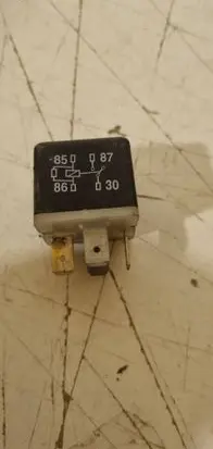 Audi A6 S6 C5 4B Other relay 431951253H PA66GF30