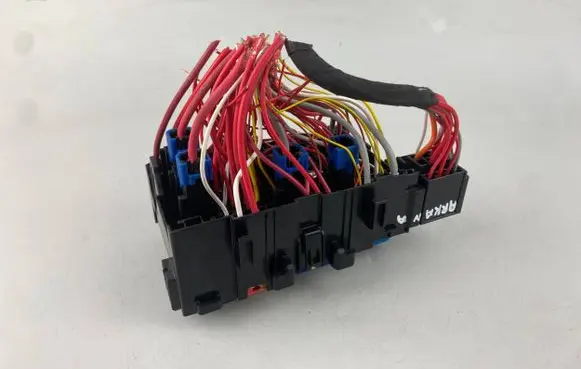 Renault Arkana Fuse box set 243116LA0B