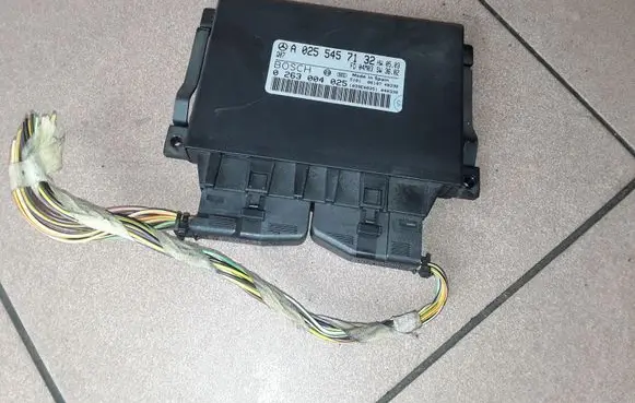 Mercedes-Benz E W211 Parking PDC control unit/module 0263004025 A0255457132