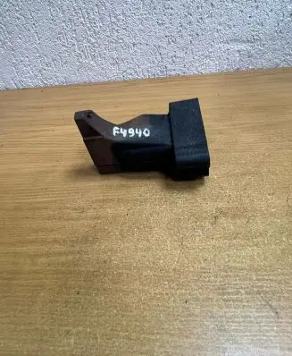 Mercedes-Benz E W211 Engine mounting bracket F4940