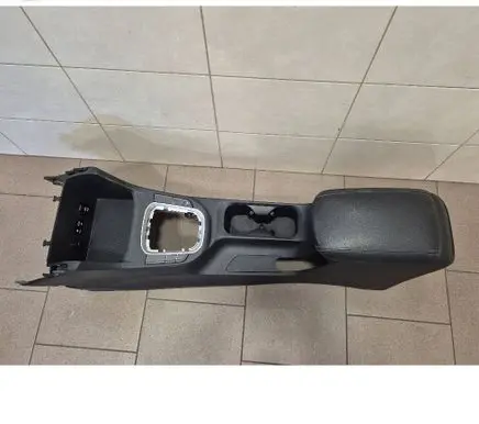 Hyundai i30 Center console 84611G4000 84610G4000