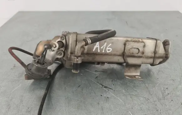 BMW 3 E92 E93 EGR valve cooler 7810751