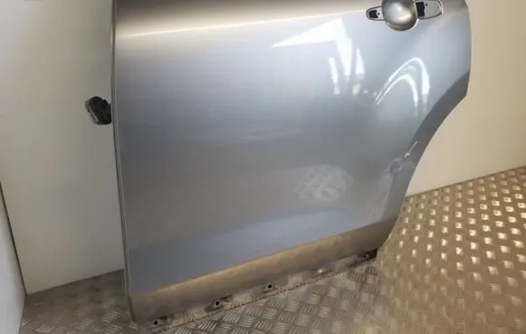 Mazda CX-7 Rear door