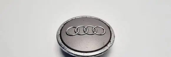 Audi A6 S6 C5 4B Original wheel cap 4B0601170A