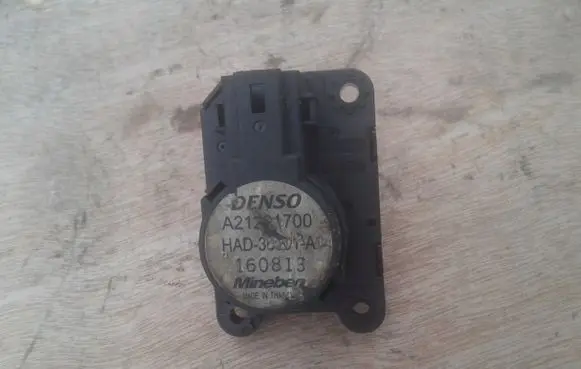 Renault Master III Air flap motor/actuator A21201700