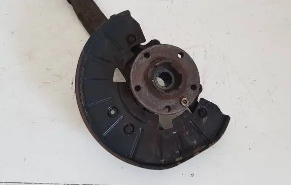 Audi Q7 4L Front wheel hub spindle knuckle 7L0407258A