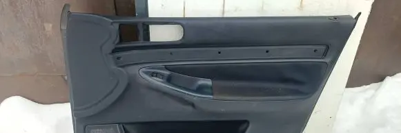 Front door card panel trim