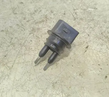 Audi A4 S4 B8 8K Windshield washer fluid level sensor 7M0919376