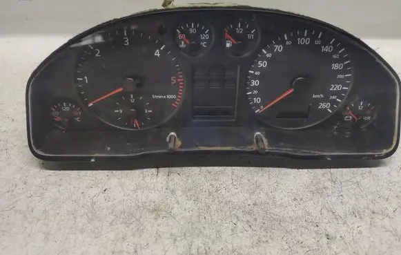 Audi A6 S6 C5 4B Speedometer (instrument cluster)