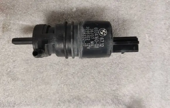 BMW X6 E71 Windscreen/windshield washer pump 6934160 10833217