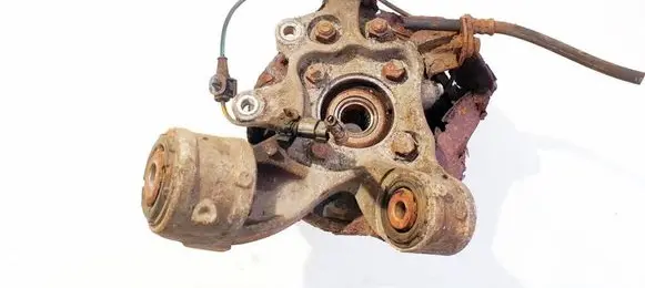 Rear wheel hub