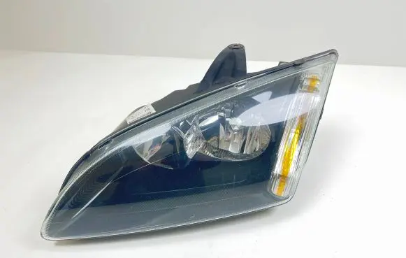 Ford Focus Headlight/headlamp 4M5113W030KB 10179 10111102A