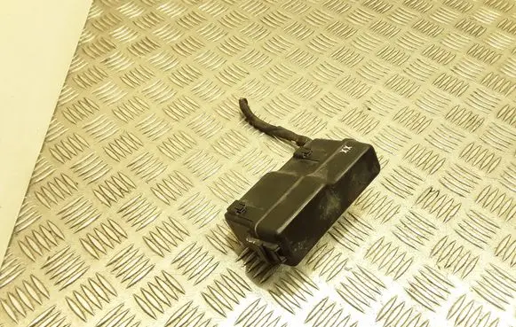 Toyota Corolla Verso E121 Fuse module