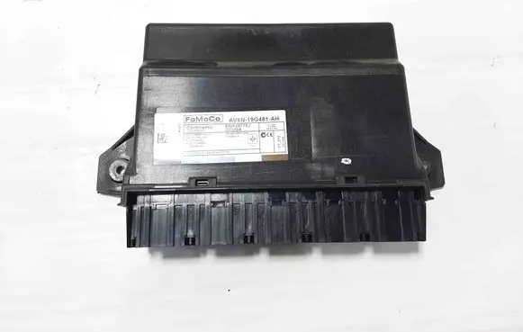 Ford Focus Central body control module AV6N19G481AH
