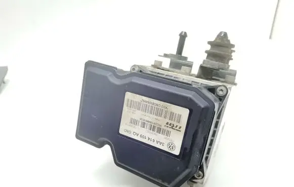 Volkswagen PASSAT B7 ABS Pump 3AA614109AQ