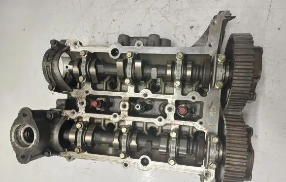 Ford Focus Engine head PBCM5G6090