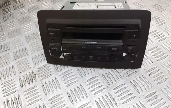 Fiat Idea Radio/CD/DVD/GPS head unit 7354216970