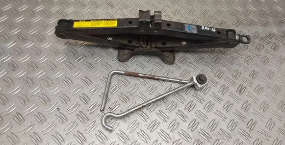 Toyota RAV 4 (XA40) Lift Jack 