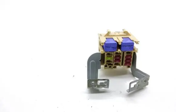 Nissan Qashqai Fuse module