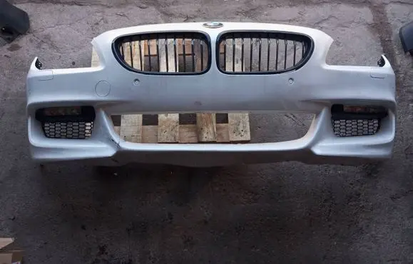 BMW 6 F12 F13 Front bumper 8068940 51118068940