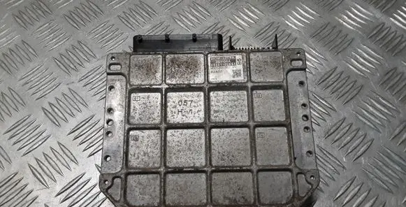 Toyota Auris 150 Engine control unit/module 8966102E51 2753000221