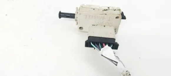 Brake pedal sensor switch