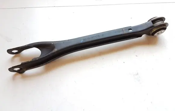 Mercedes-Benz C W205 Rear control arm A2043521205