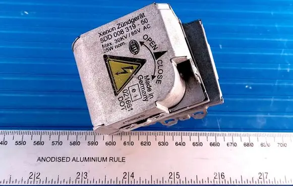 Mercedes-Benz E W211 Xenon control unit/module 5DD00831950