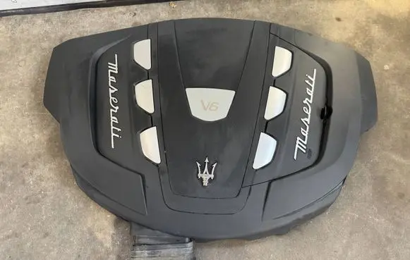 Maserati Levante Engine cover (trim) 