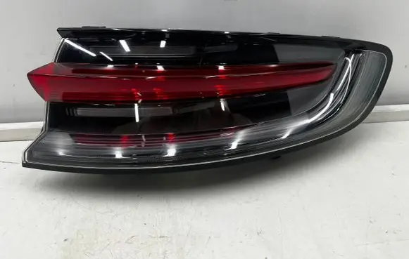 Porsche Macan (95B) Rear/tail lights 95B945092L