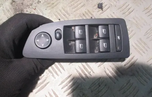 BMW 1 E81 E87 Electric window control switch 9155491 07W31K805