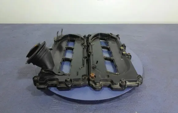 Audi A4 S4 B8 8K Rocker cam cover 059103470R