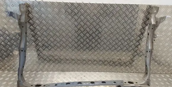 Toyota RAV 4 (XA30) Radiator support slam panel