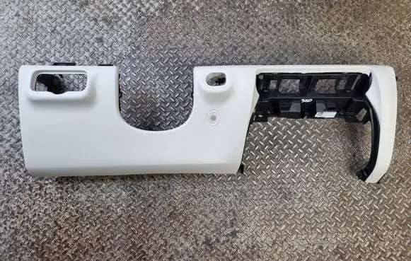 Dashboard lower bottom trim panel