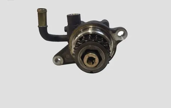 Nissan X-Trail T30 Power steering pump 47091182 8H800