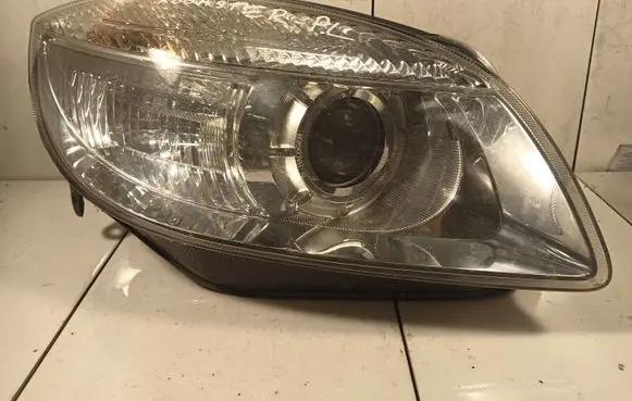 Skoda Roomster (5J) Headlight/headlamp 24783200
