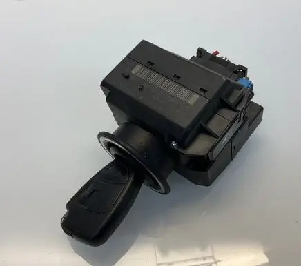 Mercedes-Benz E W211 Ignition lock 2115451008 A2115451008
