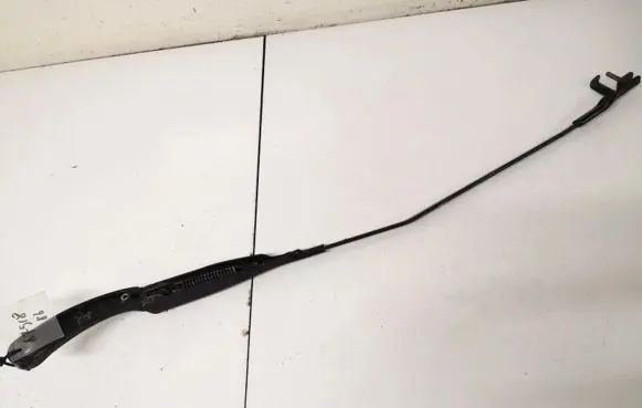 Skoda Octavia Mk1 (1U) Front wiper blade arm 1j1955410d