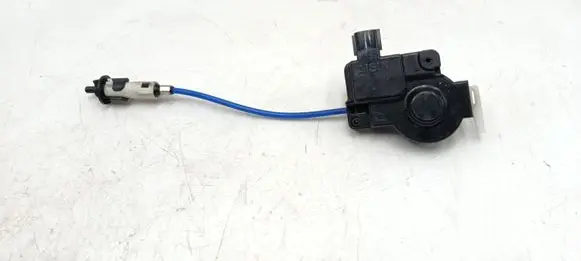 Lexus IS 220D-250-350 Central locking motor PBTM15GF5