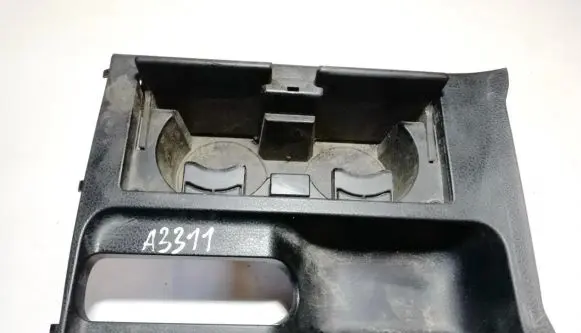 Suzuki Grand Vitara II Cup holder 